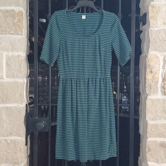 Old Navy Dress 💚 - Picture 3 of 11
